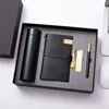 Conjunto negro de 4 piezas.