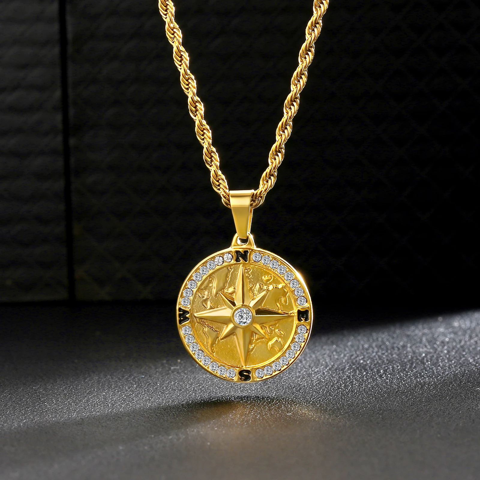 18k Gold Plated Compass Charm Necklace Jewelry Women Men Stainless Steel  Metal Iced Leo North Star Coin Compass Pendant Necklace