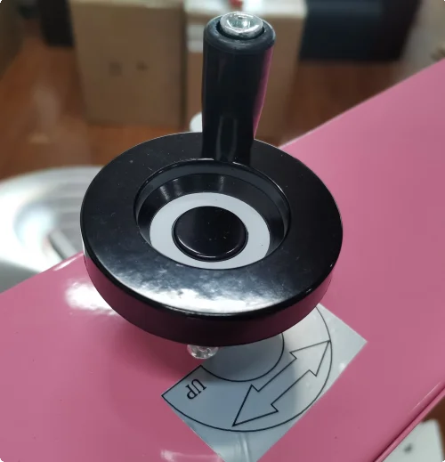 Semi Automatic Smoothing Frosting Coating Decorating Round Cream Cakes