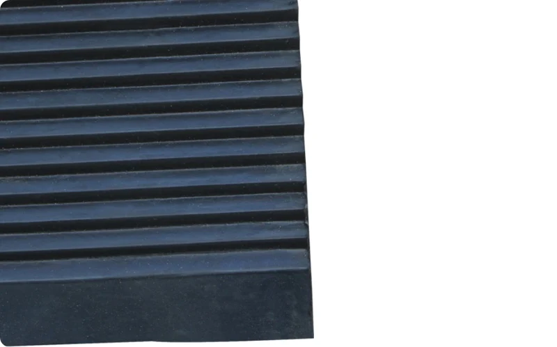 Rubber Wheel Chock for Secure Truck Parking Lifts and Protects Wheels for Car Parking Lot factory