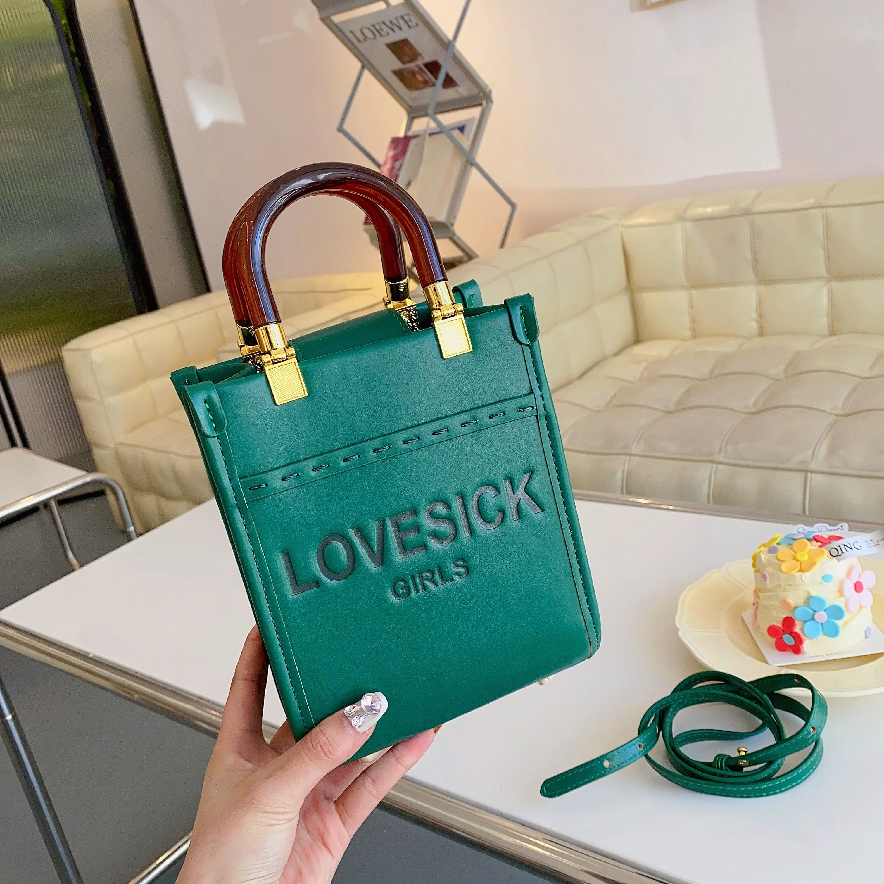 Wholesale 2022 Winter Women's Shoulder Bags Casual 4 Color Small Shoulder Bag Women Leather