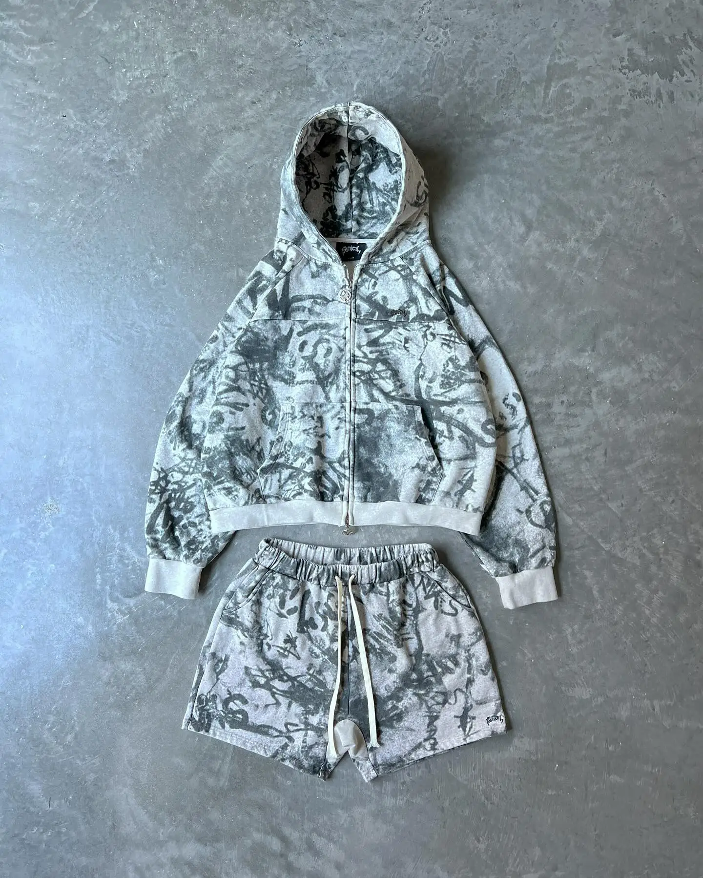 Custom Two Piece Cotton Unisex Sweatsuit Jogger Set Gradient Faded Acid Wash Oversized Tracksuits Hoodie and Shorts Sets for Men gallery 3