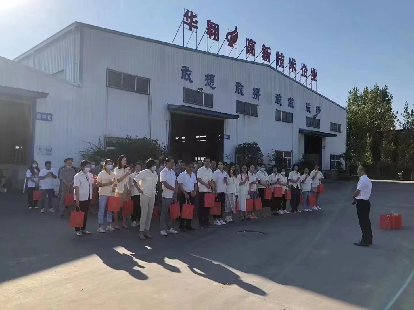 product 2022 hot selling high quality aluminum eps cement production line glass wool sandwich panel-16
