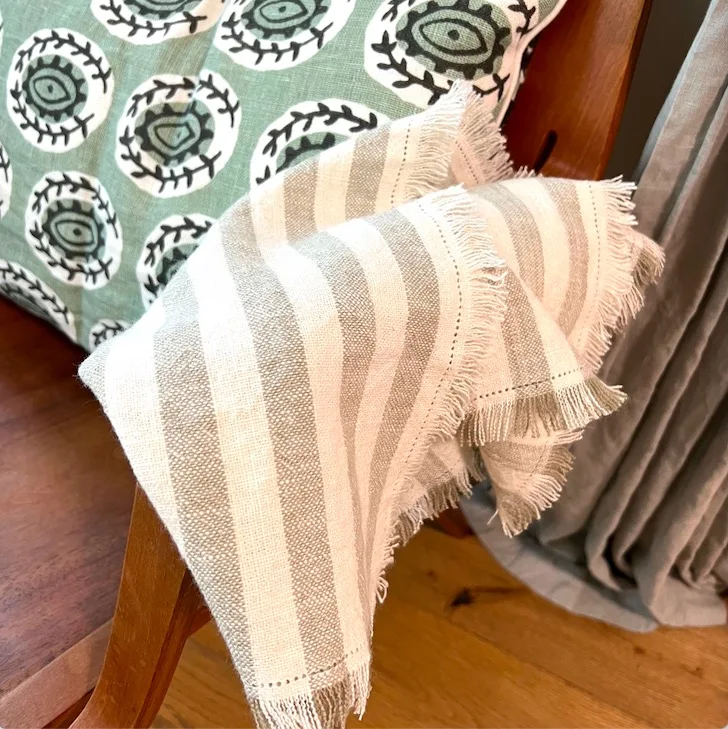 Hand Made Luxurious Unique Linen Tea Towels With Tassels Buy Linen