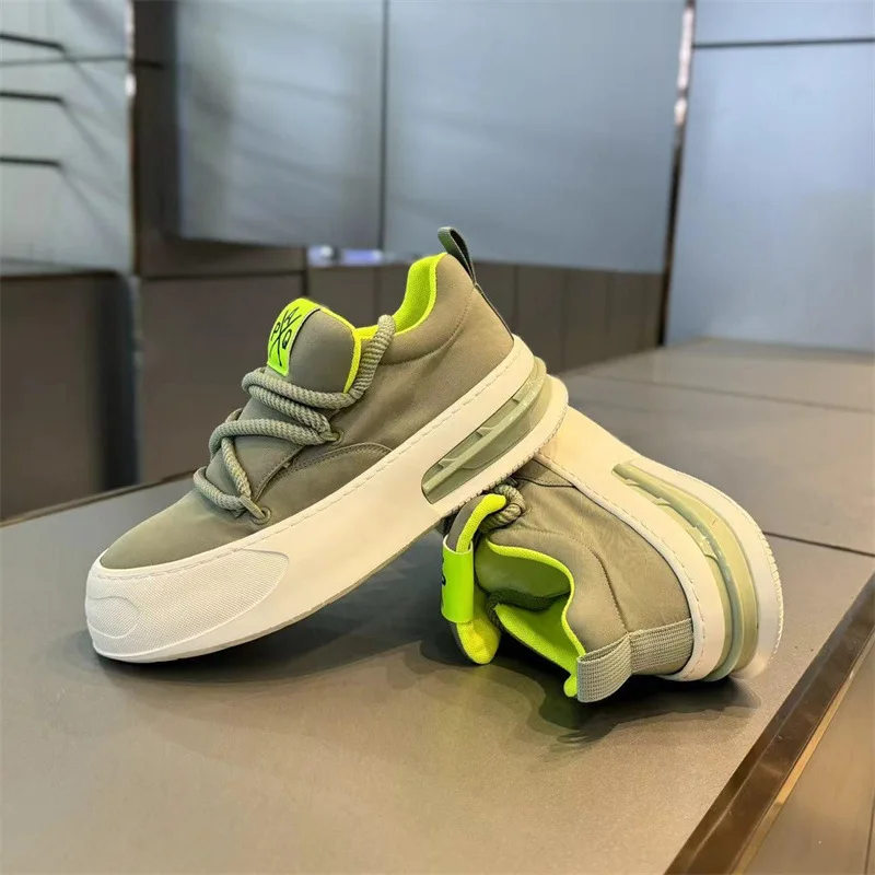New canvas shoes fashionable sports and leisure shoes breathable and versatile board shoes for men