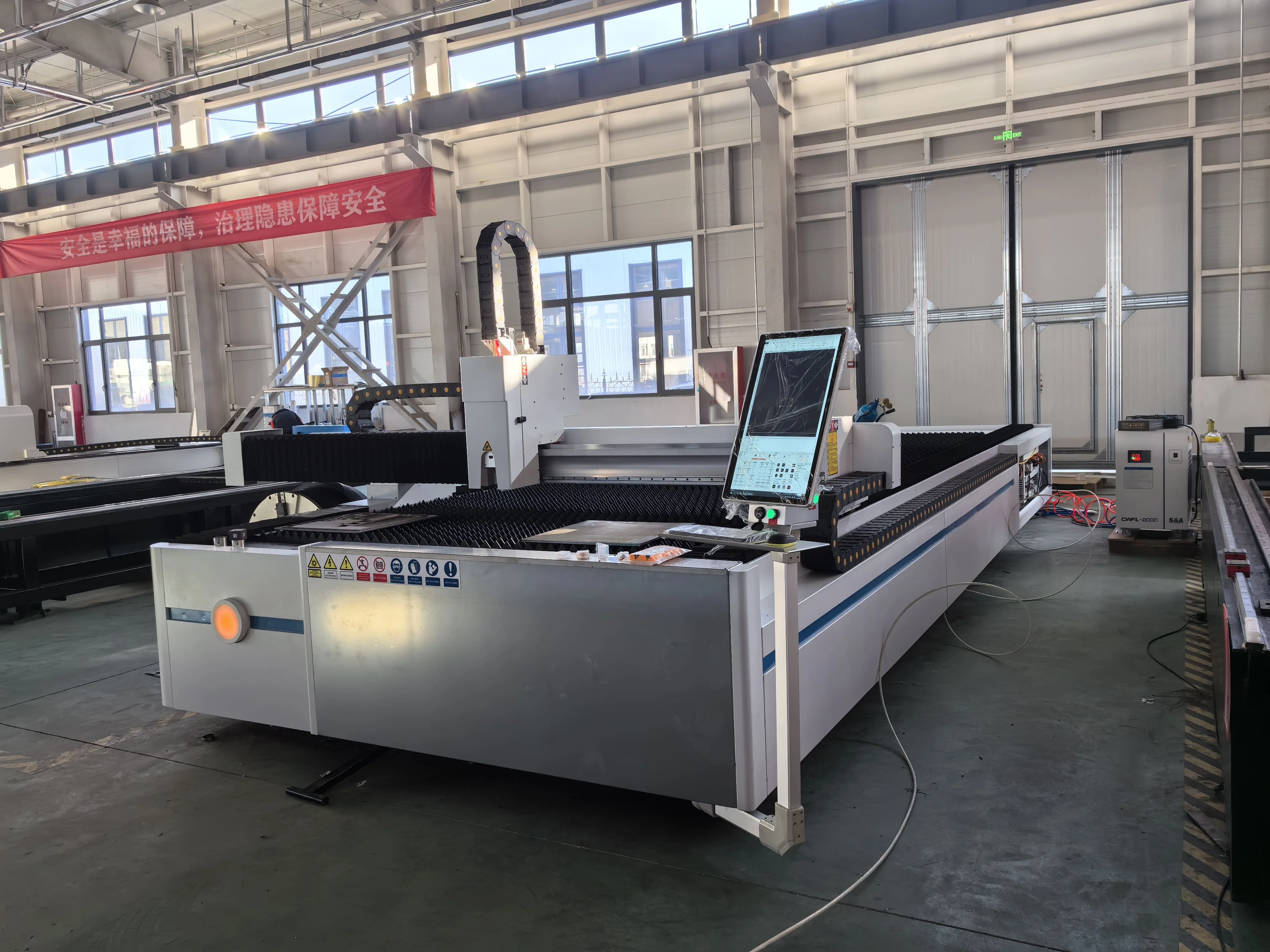 Top Model CNC Gantry Type Laser Cutter for Metal New Condition Water ...