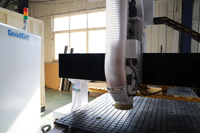 1325 Automatic Cnc Router Wood Machine Syntec 6mb Control System for Sale in Sweden