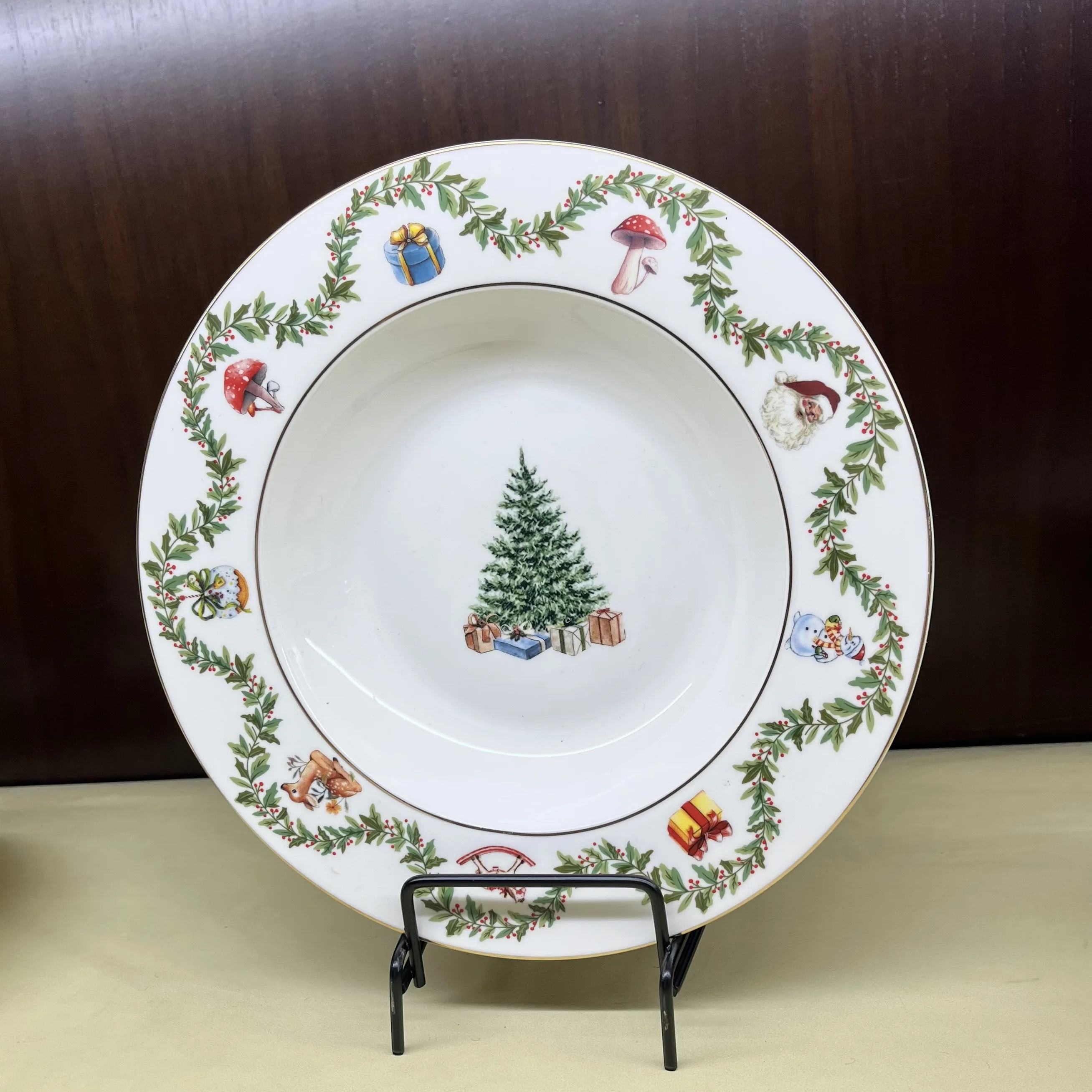 Green White Mikasa Holiday Traditions Dinnerware Set for One manufacture