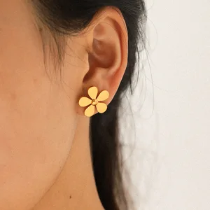 MW Fashion Minimalist 18K PVD Gold Stainless Steel Stud Jewelry 5 Petals Daisy Flower Earring Girl Summer