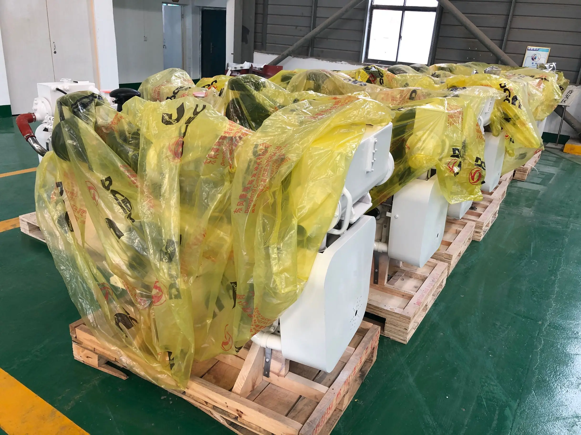 Genuine Cumins Kta19 2100rpm 19l 6 Cylinder Water Cooled Diesel Engine