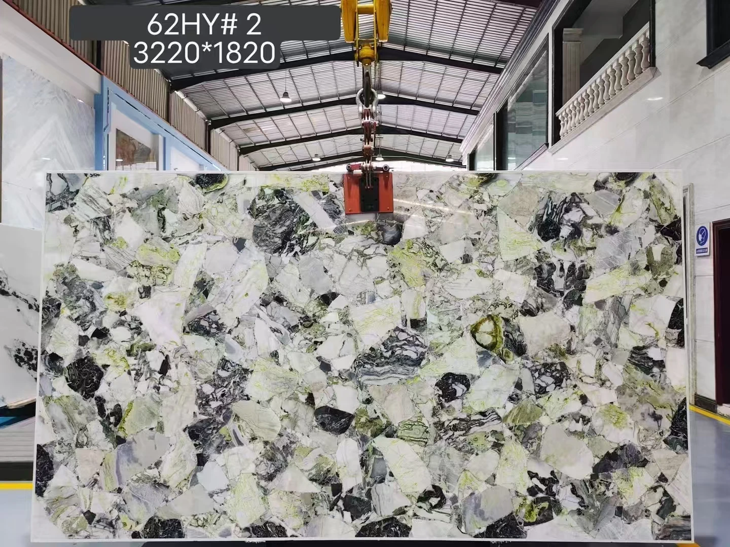 Translucent cold jadeite onyx slab rainforest green marble emerald green marble onyx for wall panel and table using