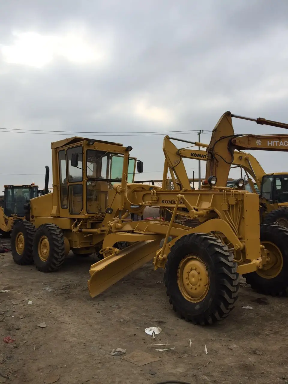 Alibaba.com: Komatsu GD661 Motor Grader, Japan Made, Low Price ...