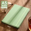 A5 vert matcha - 200 pages avec élastique de fermeture