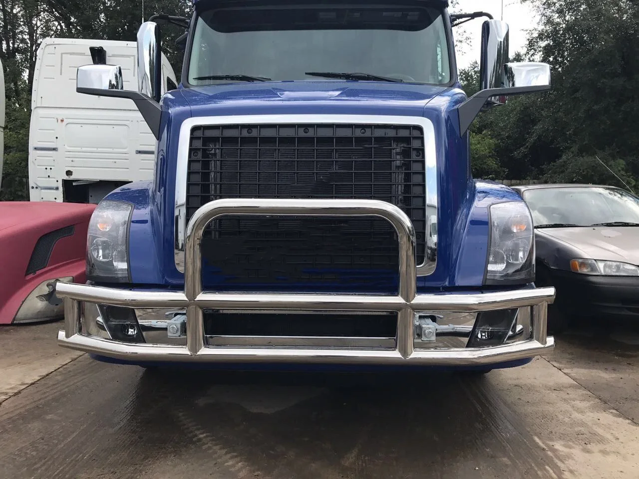 Semi Big Truck Accessories Front Bumper Bull Bar Deer Grille Guard For