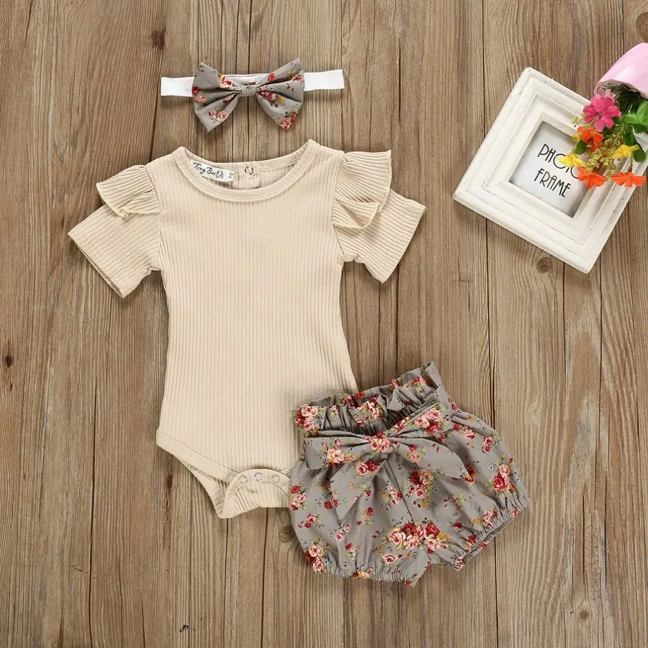 
Комплект одежды для новорожденных девочек, комплект из 3 предметов, комбинезон с длинным рукавом, с оборками и цветочным принтом, шорты и повязка на голову 