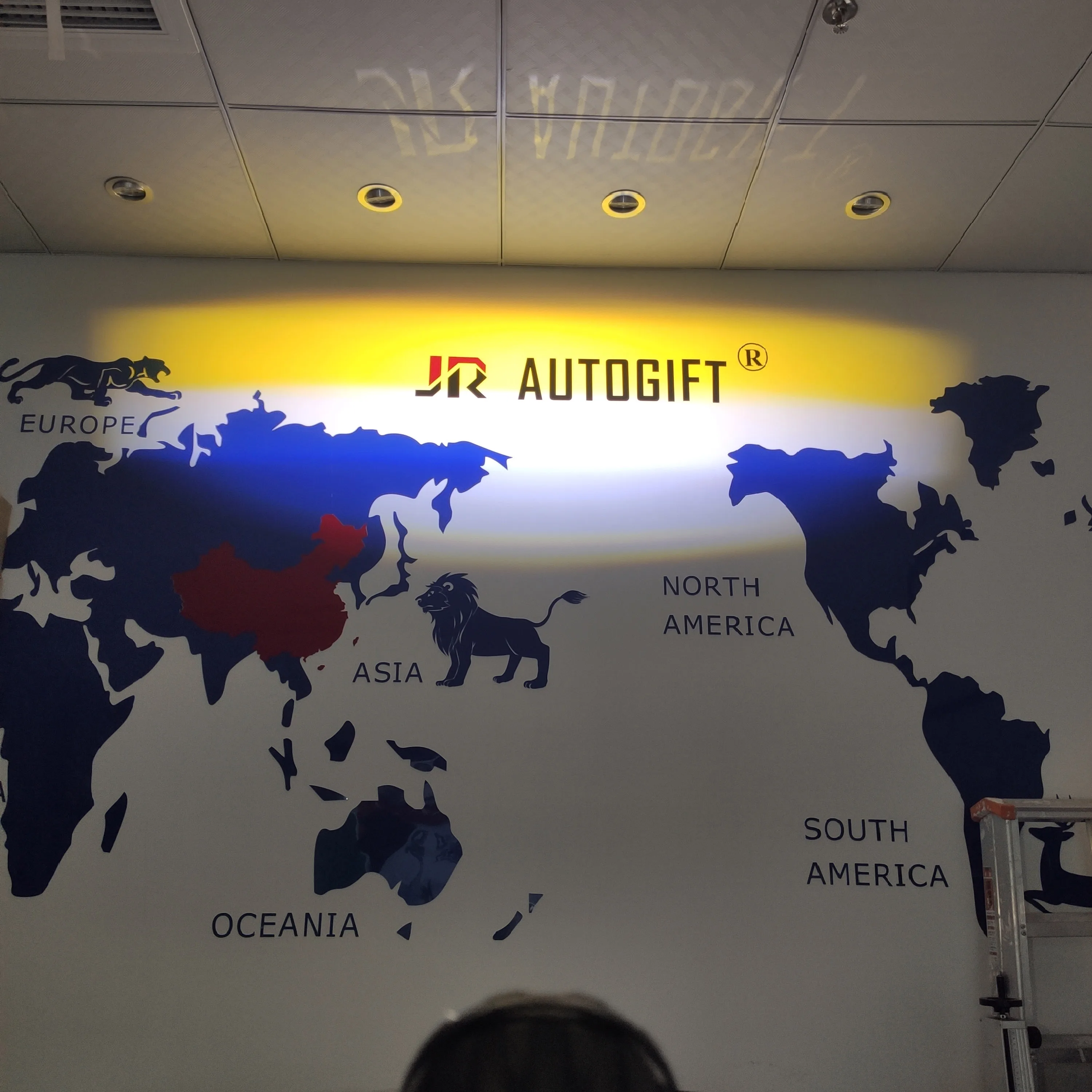 Светодиодная фара для мотоцикла прожектор с линзами двойного цвета квадроциклов скутеров кафе Racer дополнительный 70