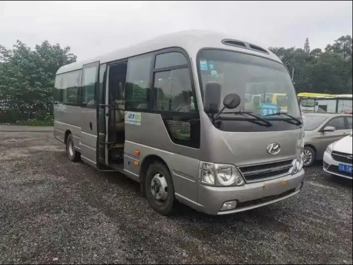 Factory Price Used Mini Van Bus  H-yundai County Bus 11 Seats Coaster Bus Low Price for Sale