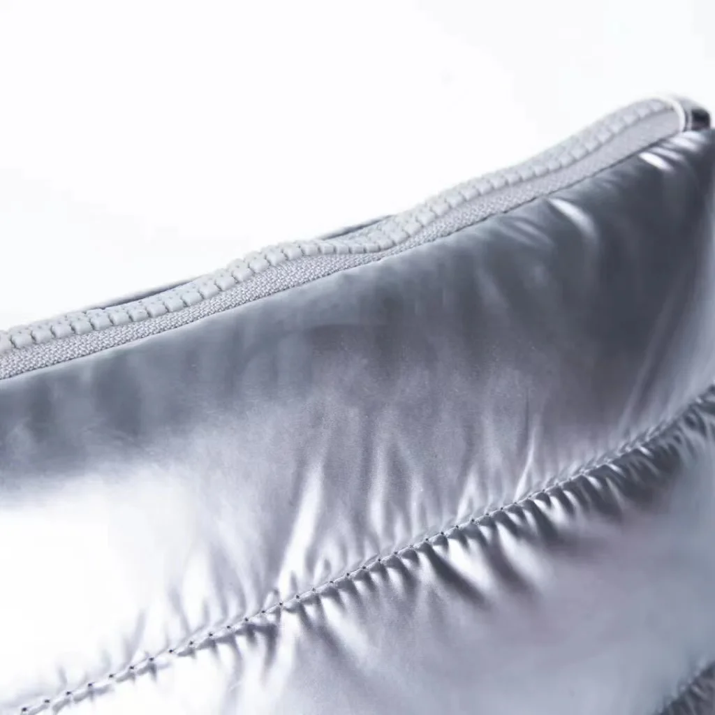 Customized Travel Waterproof Nylon Padded Storage Bag Zipper Quilting