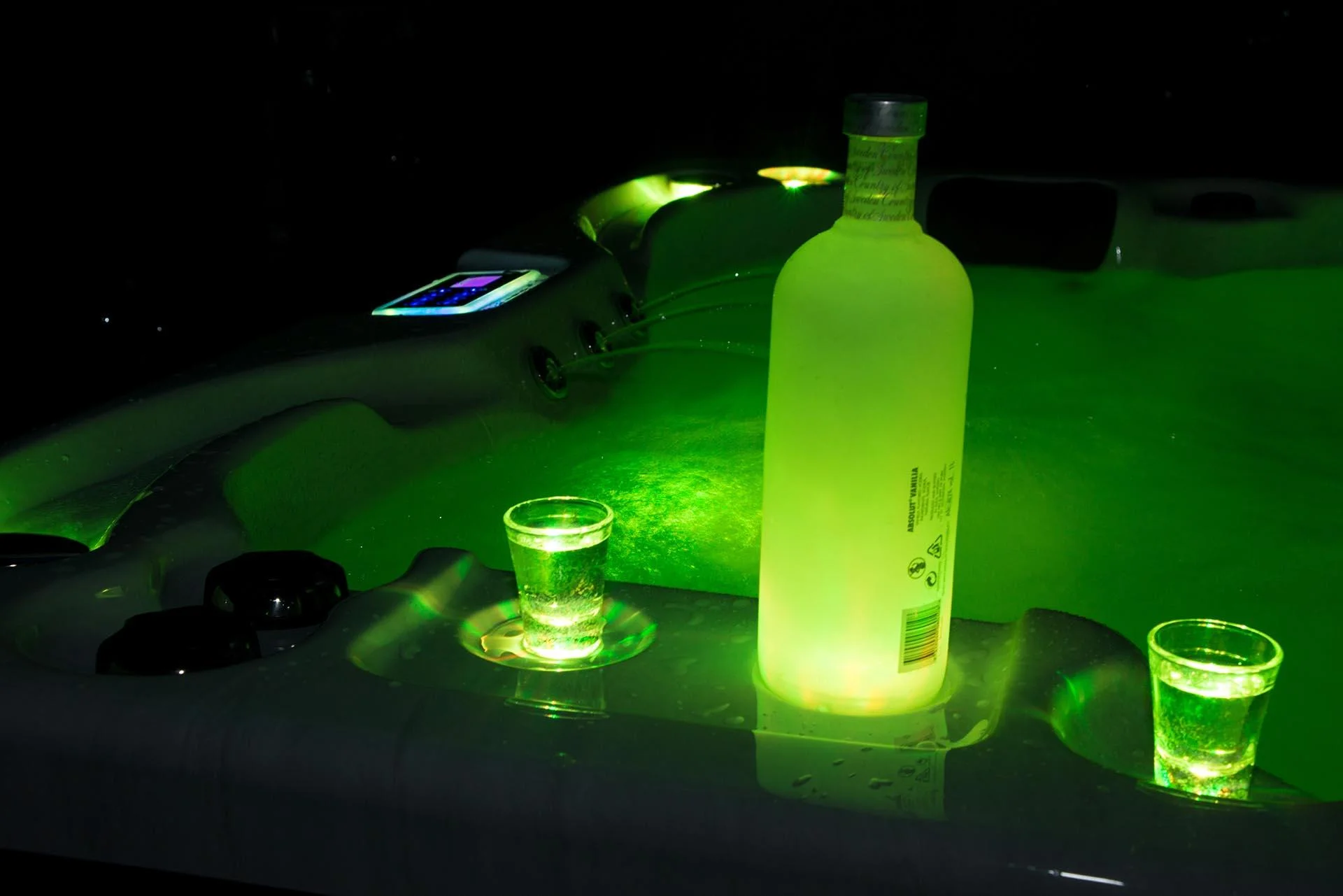 New Design! No Chemical 6 Person Hot Tub Acrylic Outdoor Spa With Pop