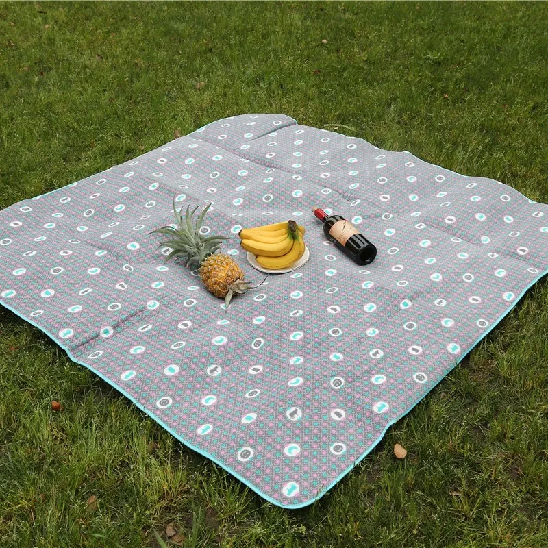 three layers thick outdoor blanket folding picnic blanket