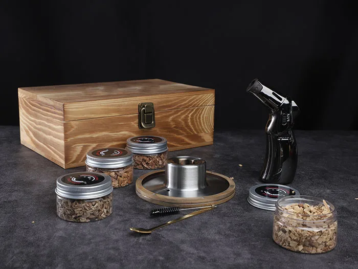 Luxury Wooden Cocktail Smoker Kit With Cocktail Bourbon Whiskey Smoke Top Cocktail Smoker Kit