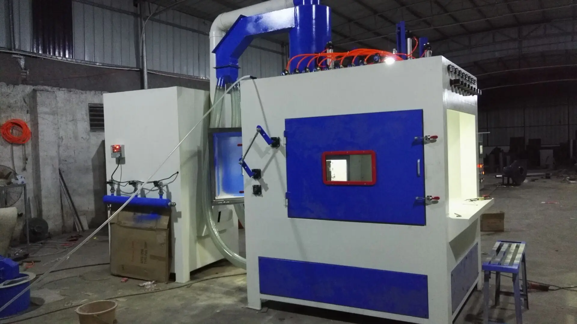 Automatic Sand Blasting Rotary Table Machine