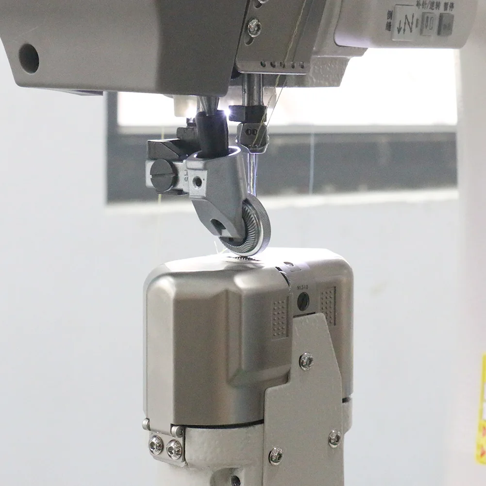 Computerized Direct Frive Double Needle Roller Sewing Machine