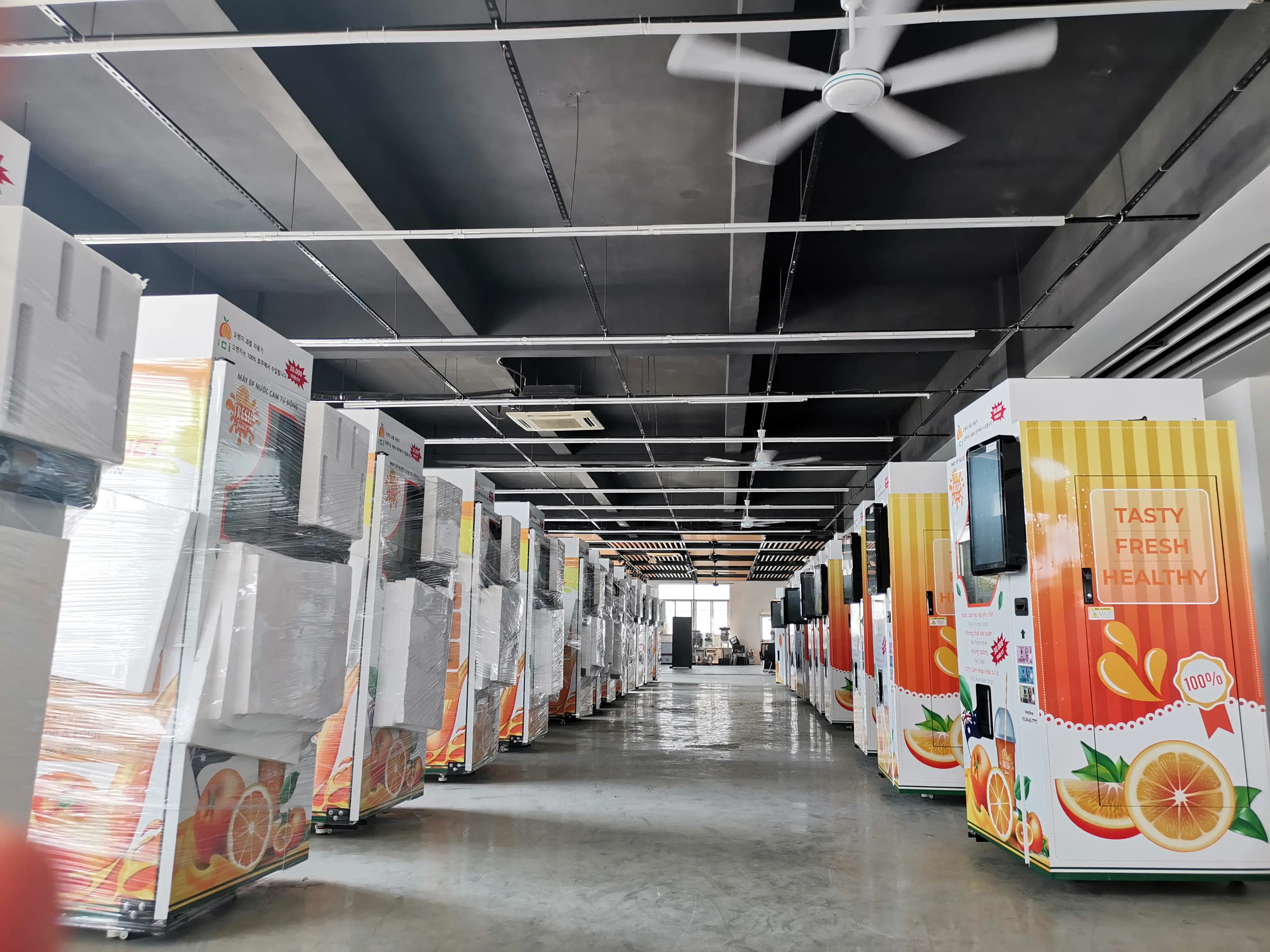 Fully Automatic Natural Fruit Juice Dispenser Fresh Lemon Orange Juice and Fresh Squeezed Orange Juice Vending Machine