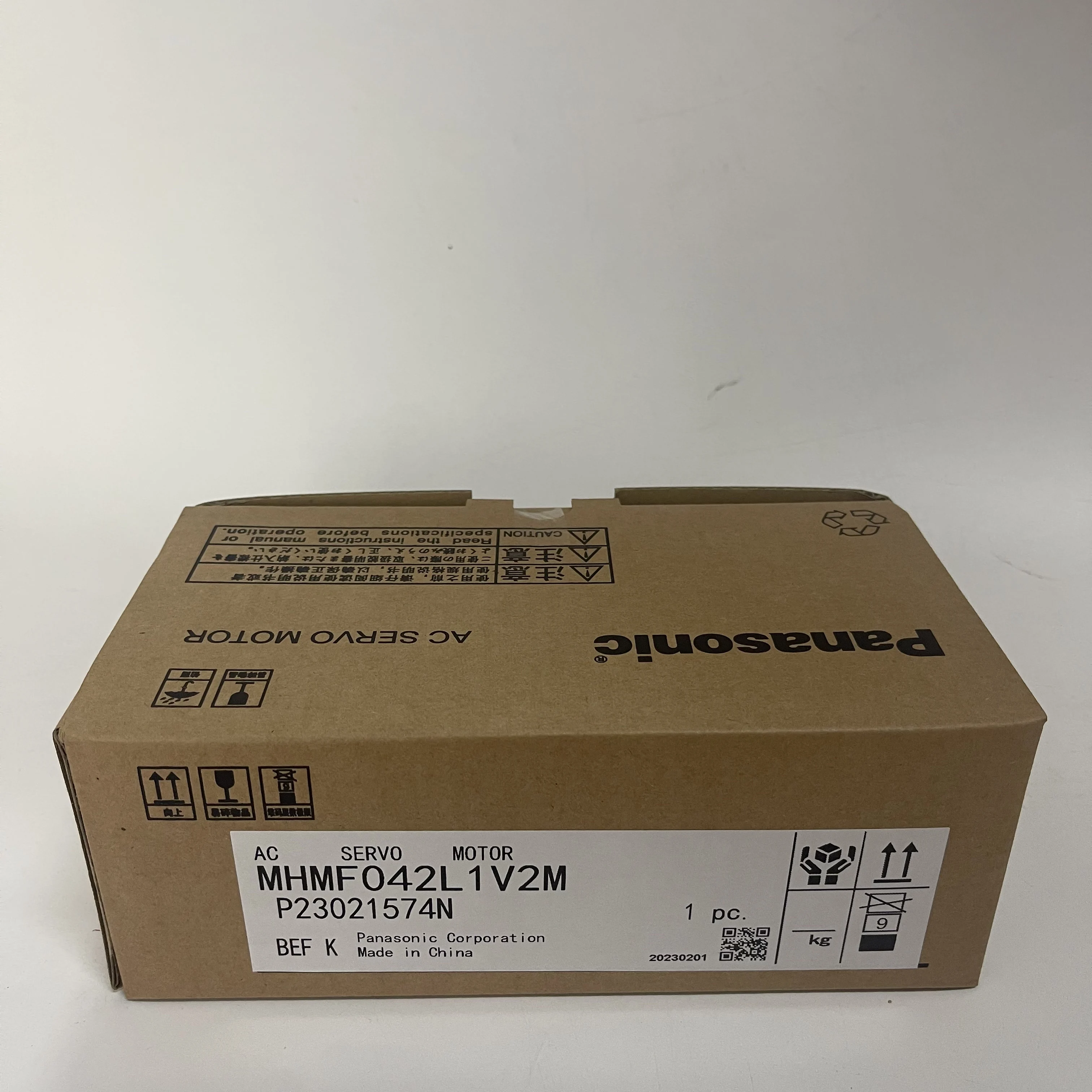 Panasonic AC Servo Motor MHMF042L1V2M