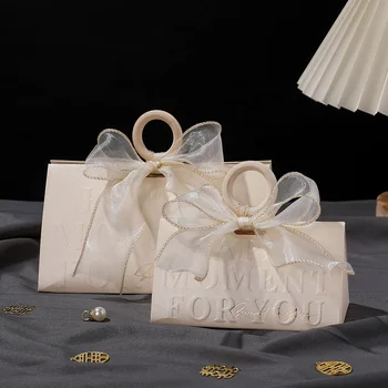 Luxury Vintage DIY European White Kraft Paper Birthday Wedding Gift Candy Box with Wood Handle Ribbon