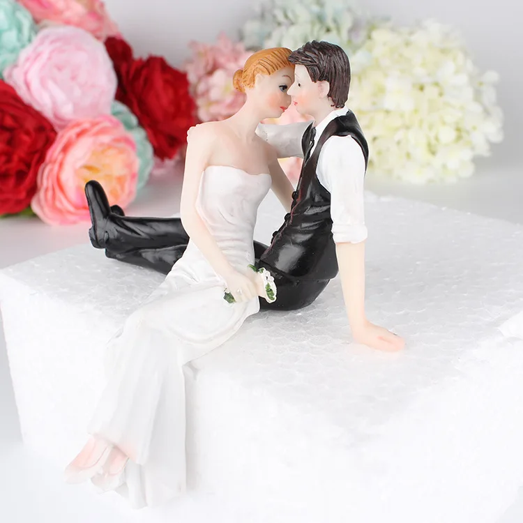 Matrimonio romantico sposa e sposo Toppers coppia Figurine matrimonio  divertente Cake Toppers bambole per la decorazione del bigné di nozze