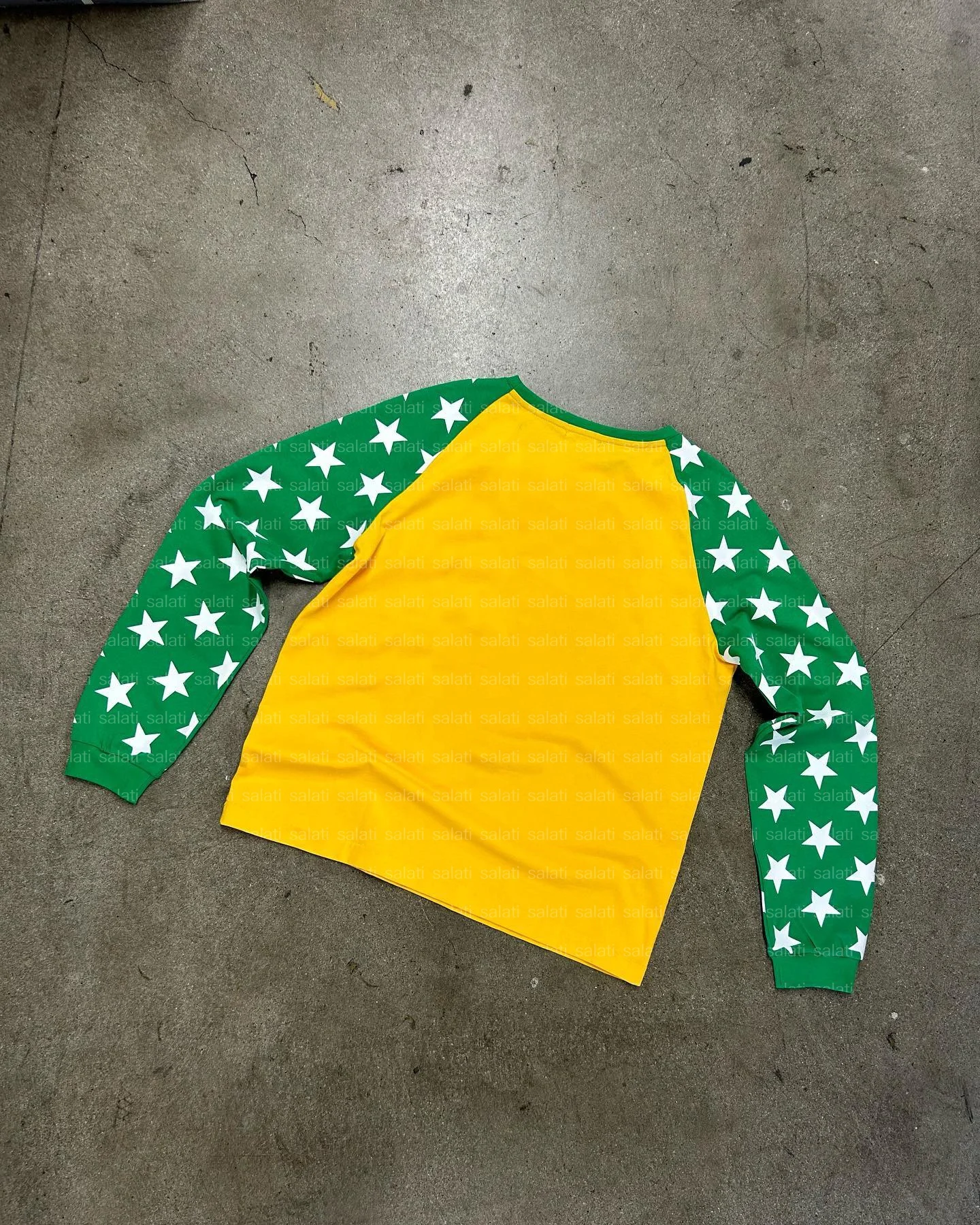Custom Streetwear Patchwork Two Tone T-shirts Oversized 100% Cotton Graphic Tee Screen Printed Boxy Long Sleeve T Shirts for Men gallery 3