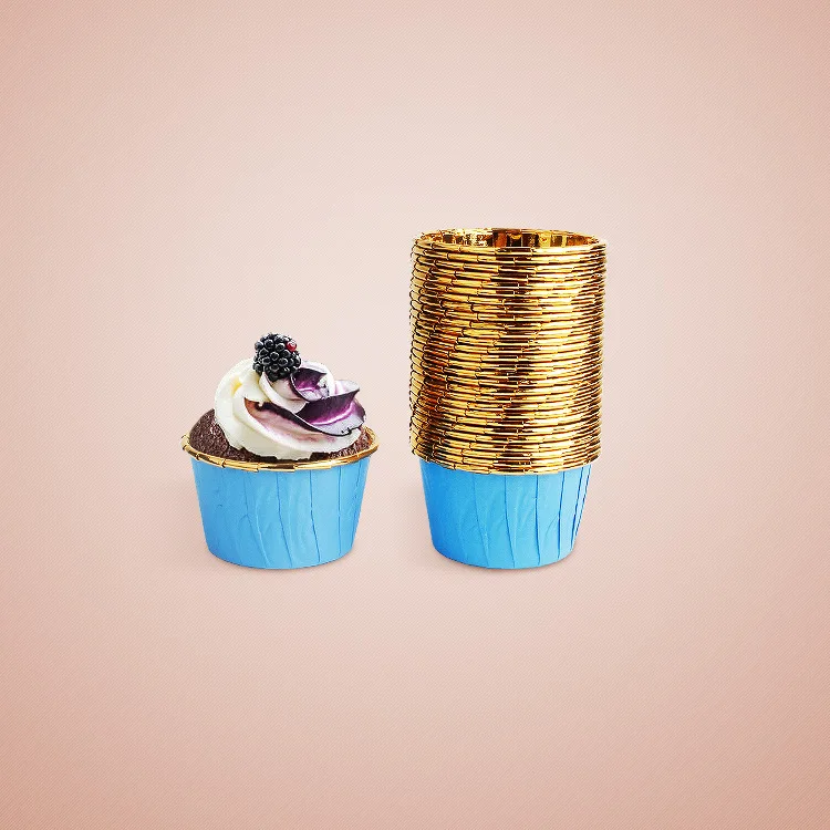 Forminhas De Cupcake De Alumínio - 200 Unidades Com Tampa - Assa No Forno E Micro-Ondas - 125ml Cada