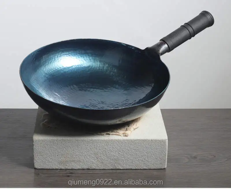 Suntuup Japanese Iron Pan - 9.45 Inch Hand-Forged Uncoated Wok With Lid & Spatula