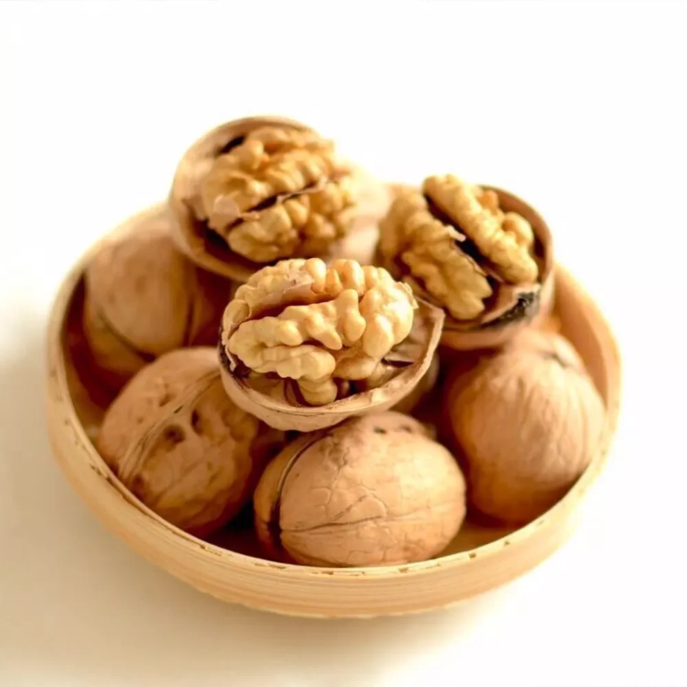 Грецкие орехи очищенные или в скорлупе