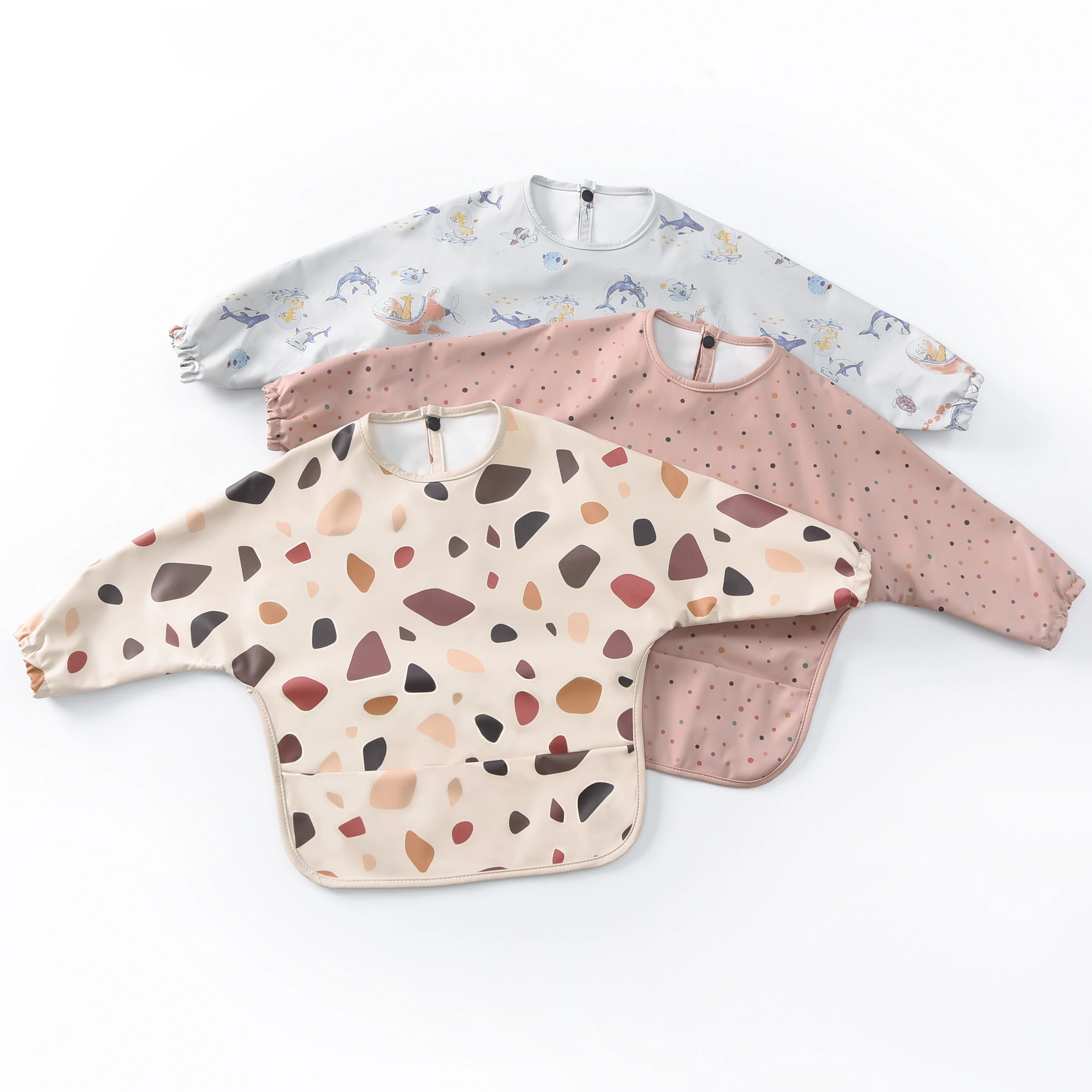 Бесплатные образцы индивидуального логотипа детский нагрудник с длинным рукавом мальчик или девочка на заказ детский нагрудник (6-24) Водонепроницаемый моющийся детский цельный фартук