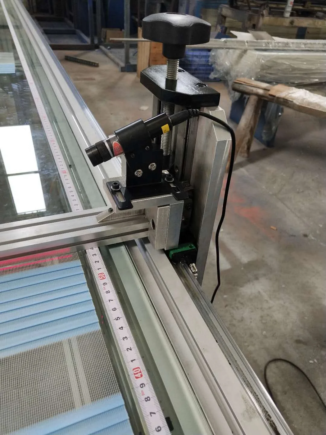 Air Crush Automatic Cut Machine For Roller Blinds Fabric Zebra Blinds