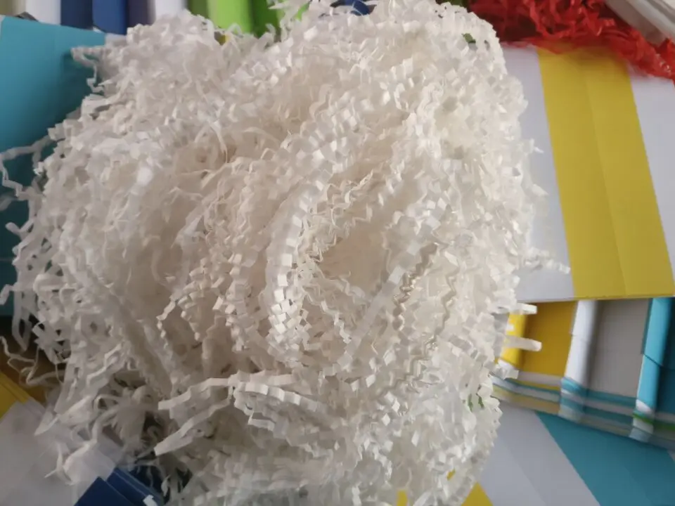Wholesale Crinkle Cut Paper Shred Filler Shredded Paper Colorful