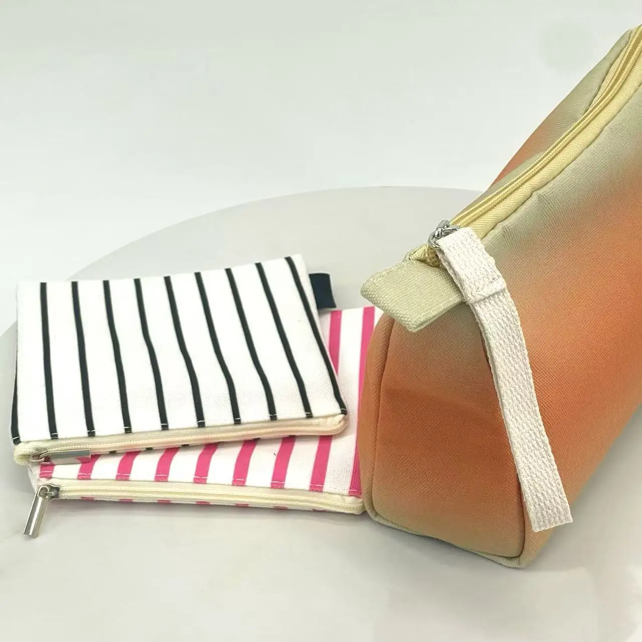 Hot Selling Ins Fashion Cheap Travel Storage Change Key Pen Recycle Eco Bag Cosmetic Bags Custom Logo Cotton Canvas Bag with Zip supplier