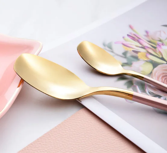 Golden stainless steel steak knife, fork and spoon set of 4 pieces