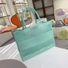 Verde chiaro