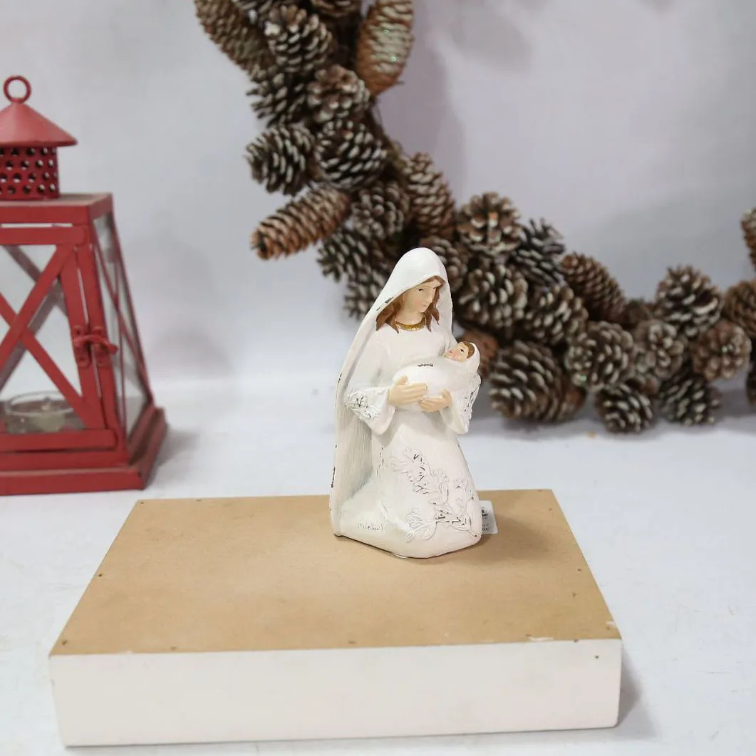 Decorative Figurines Statue Nativity Scene Resin Family Figure ...