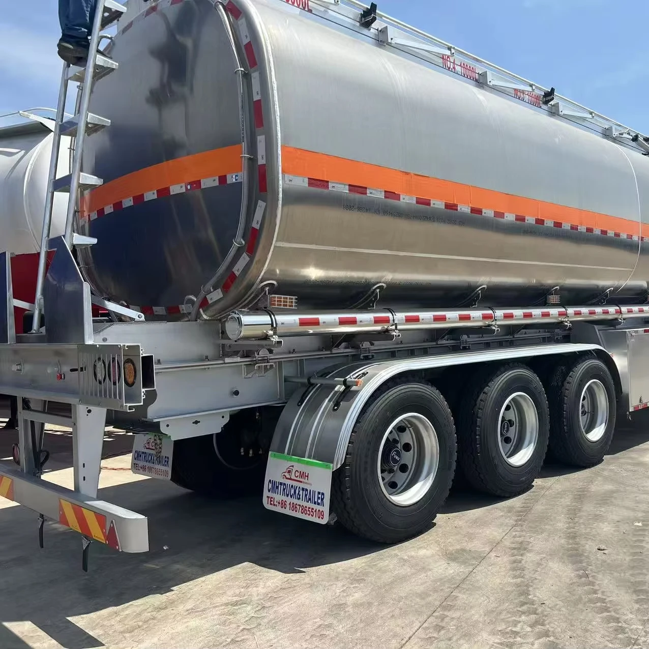 3 Axle Aluminum Oil Tanker Trailer with Air Suspension 6 Compartments Oil  Petroleum Transport Semi Trailer 3x13T FUWA.