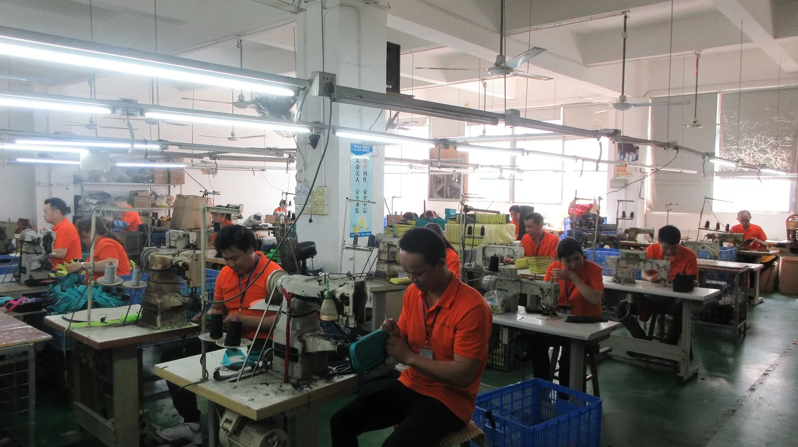 Shenzhen Baoliyuan Bags Co., Ltd. 2