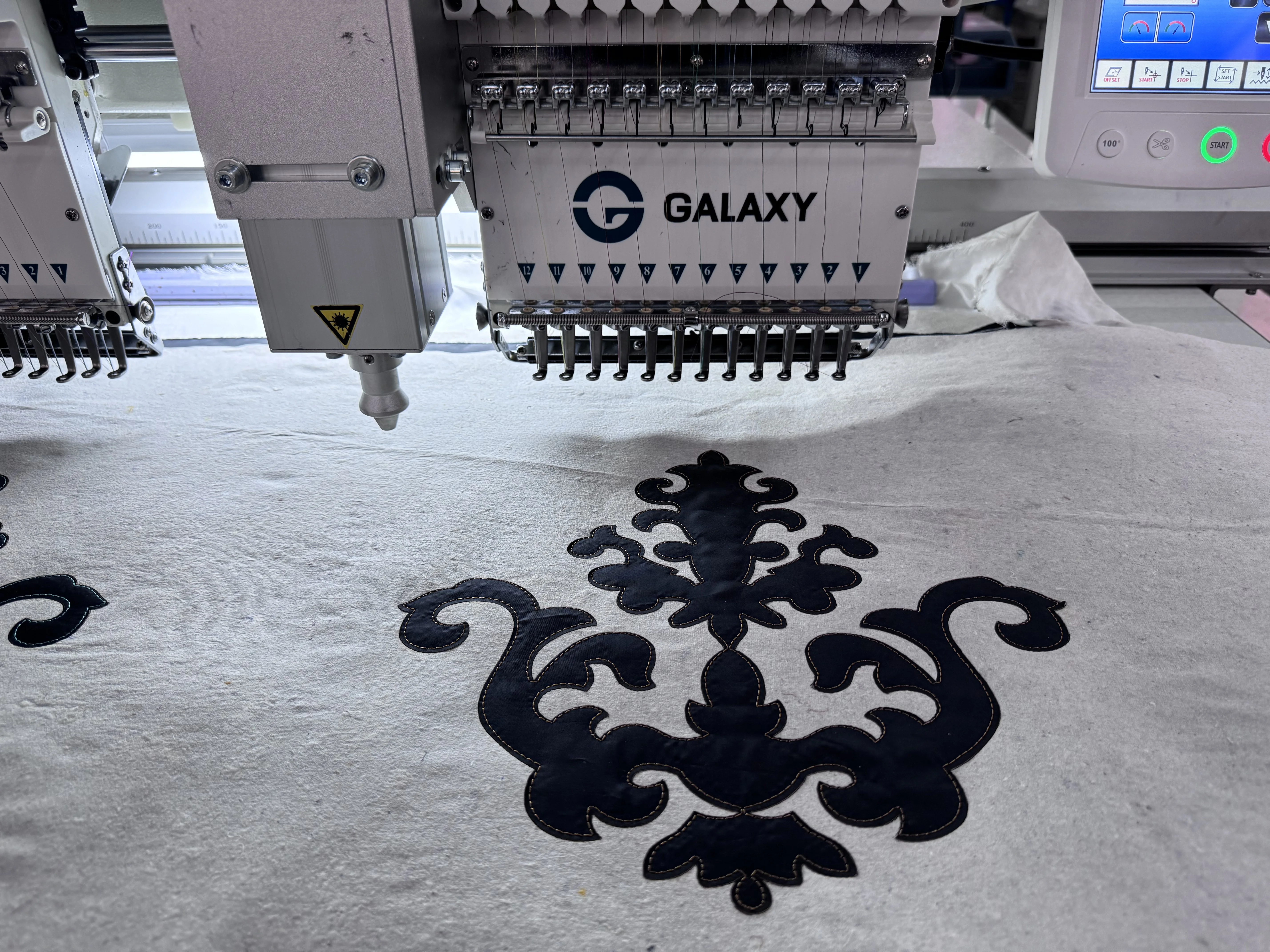 GALAXY HIGH SPEED 12 15 NEEDLE  SINGLE HEAD FLAT LASER CUTTING APPLIQUE  EMBROIDERY MACHINE LOGO PATCHES FABRICS LACES CLOTHES