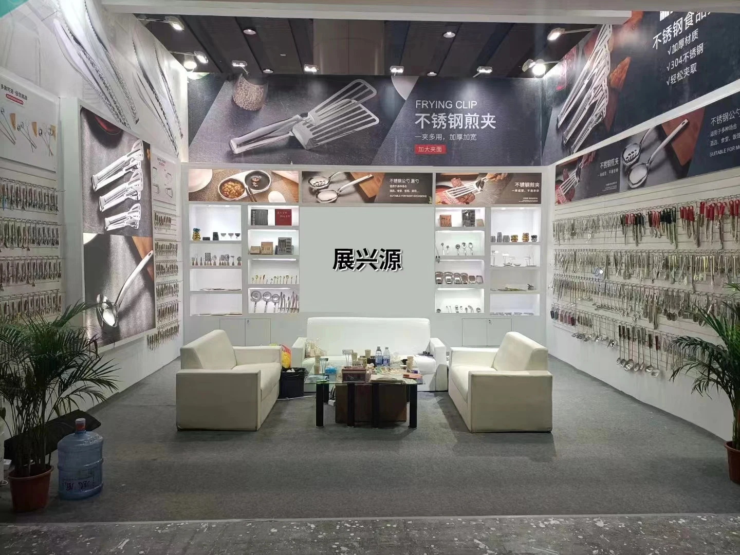 Multifunctional Stainless Steel Preservation Pouring Hot Oil Milk Coffee Wooden Handle Snow Pot 9