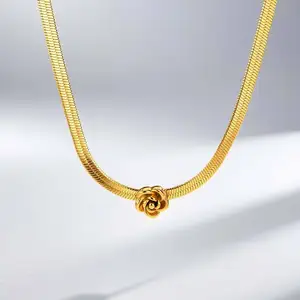 Stainless Steel Small Rose Flowers Pendant Necklace 18K Gold Plated Snake Chain Choker Pendant Necklace Jewelry