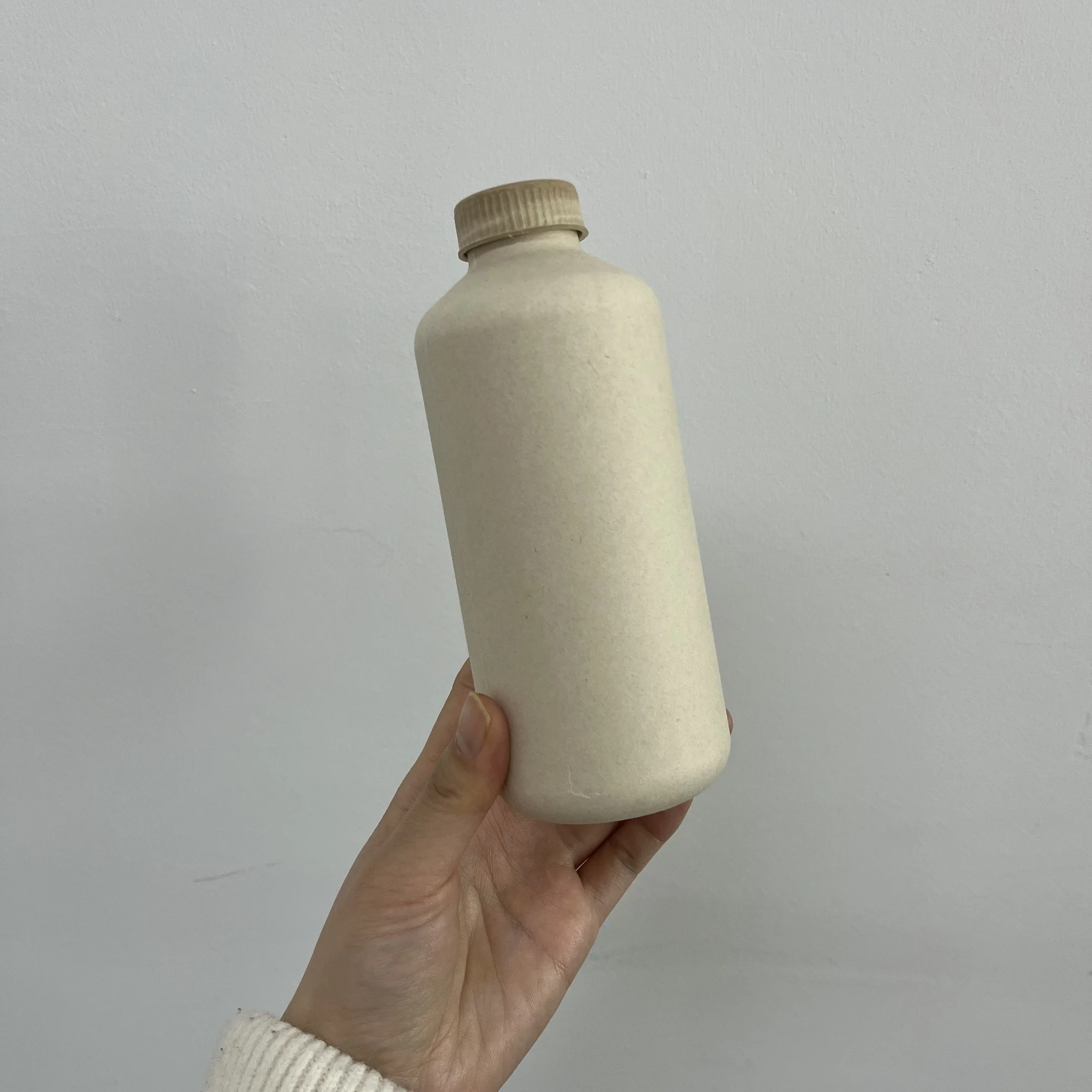 Customized Disposable Sugarcane Bagasse Pulp Compostable Biodegradable Bottle Cosmetic with Lid