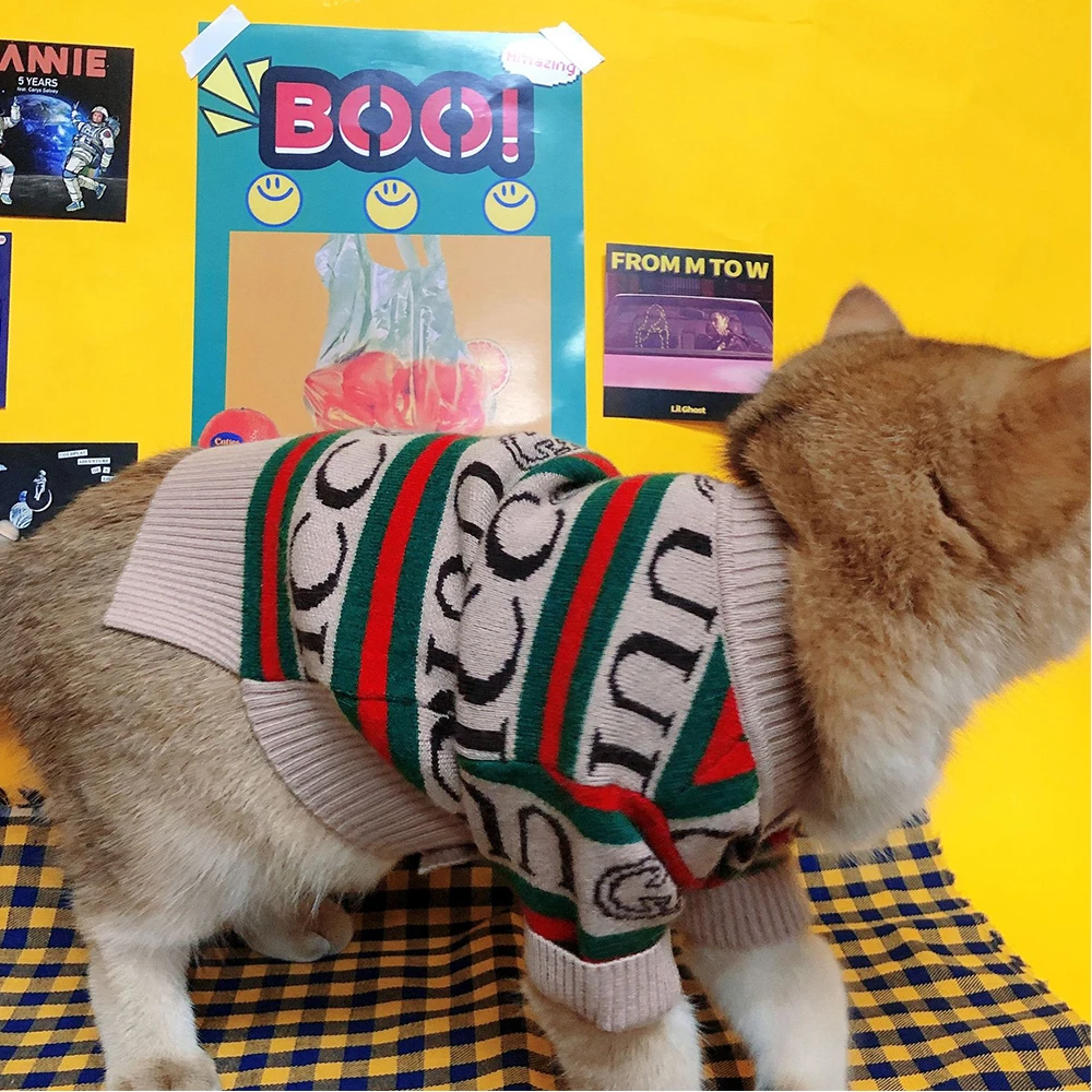 Wholesale Fashion Designer Luxury Pet Dog Clothes Apparel Cat Sweater