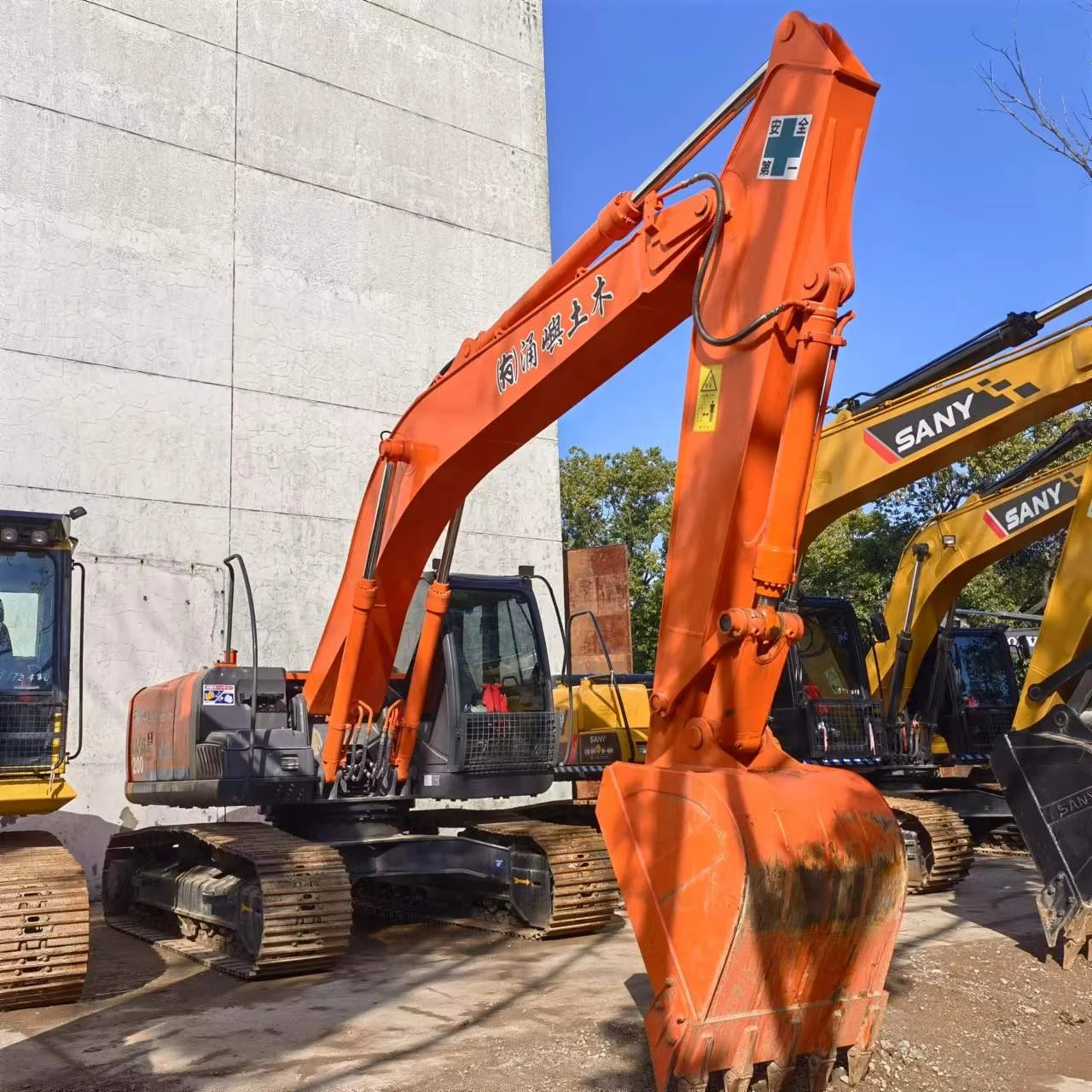 日本zaxis 200型zx200-3g Zx200-5g 20吨二手日立zx200履带式挖掘机